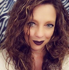 Meet your Posher, Tonya